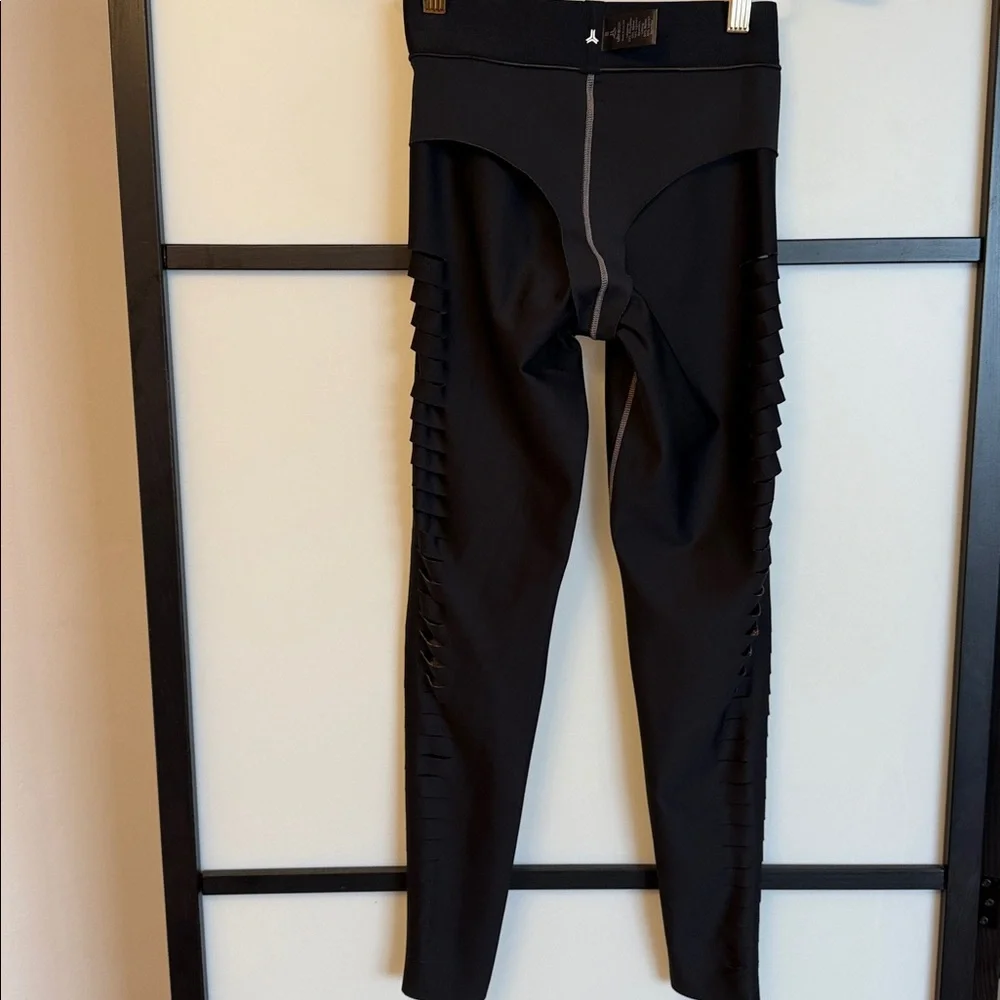 Ultracor Lux Knockout Floral Leggings Size S Laser Cut Side Detail Taupe/Grey - Picture 14 of 16